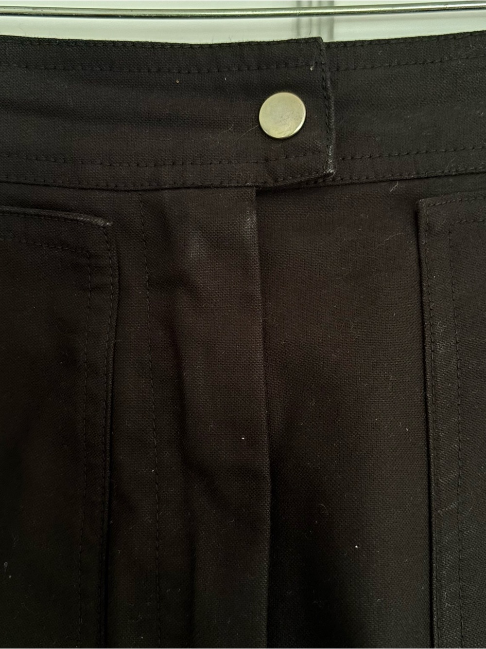 Isabel Marant High-Waist Black Shorts - Picture 3 of 5